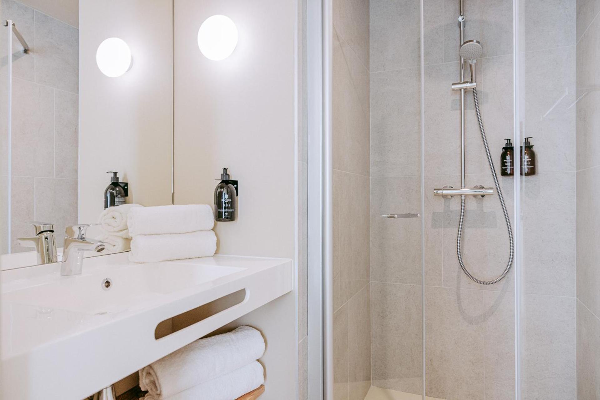 Sangha Toulouse Hotel Екстериор снимка